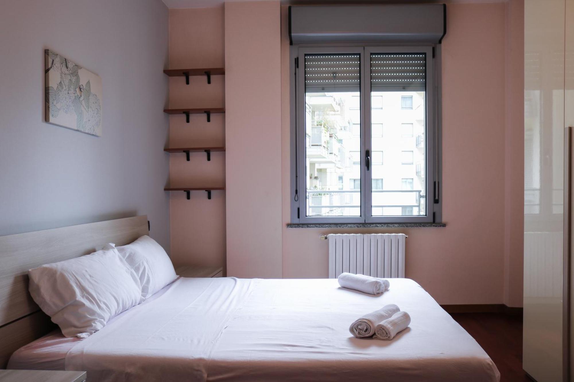 Urban Balcony Hideaway - 3 People Apartment Milan Luaran gambar