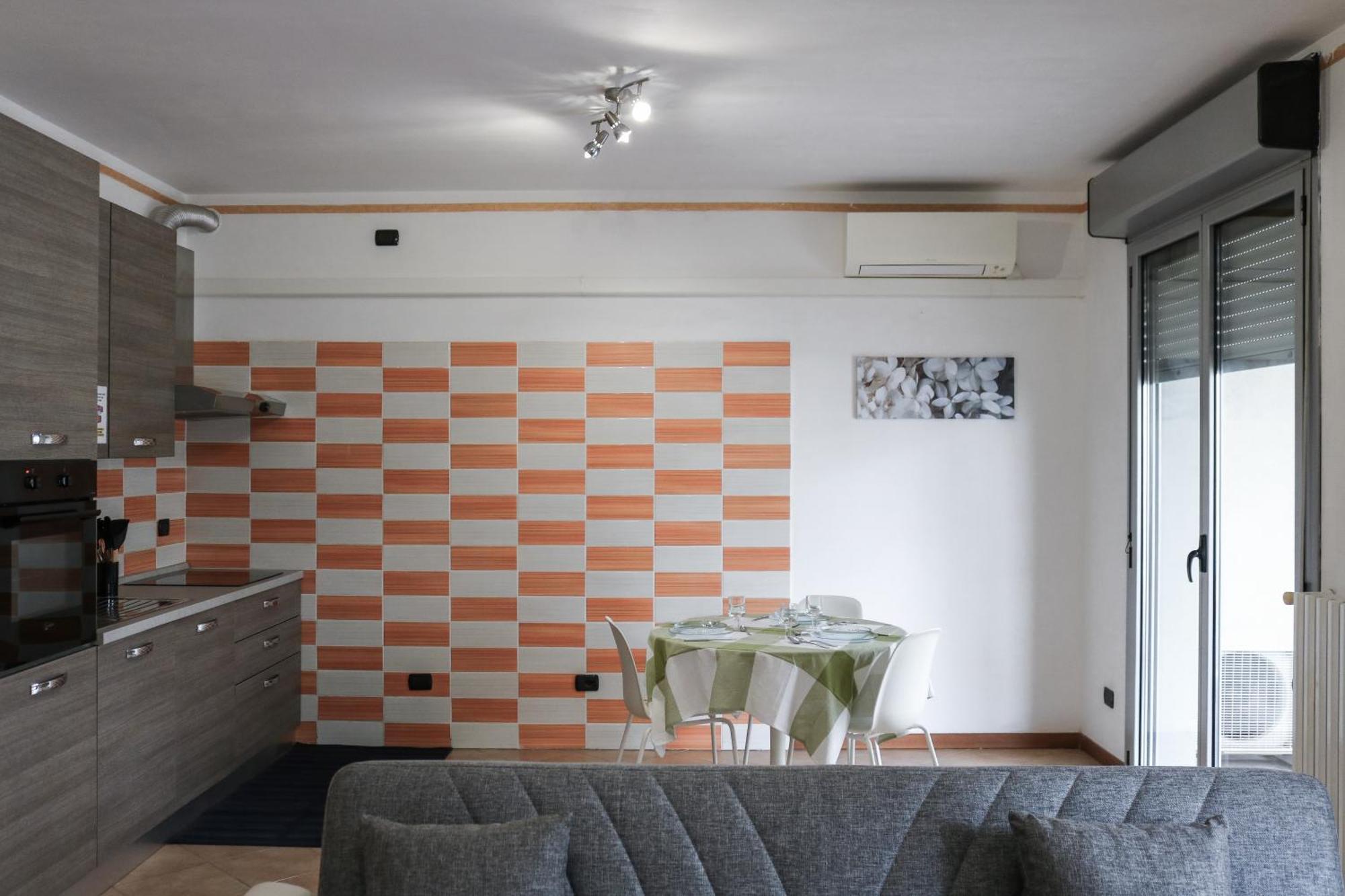 Urban Balcony Hideaway - 3 People Apartment Milan Luaran gambar