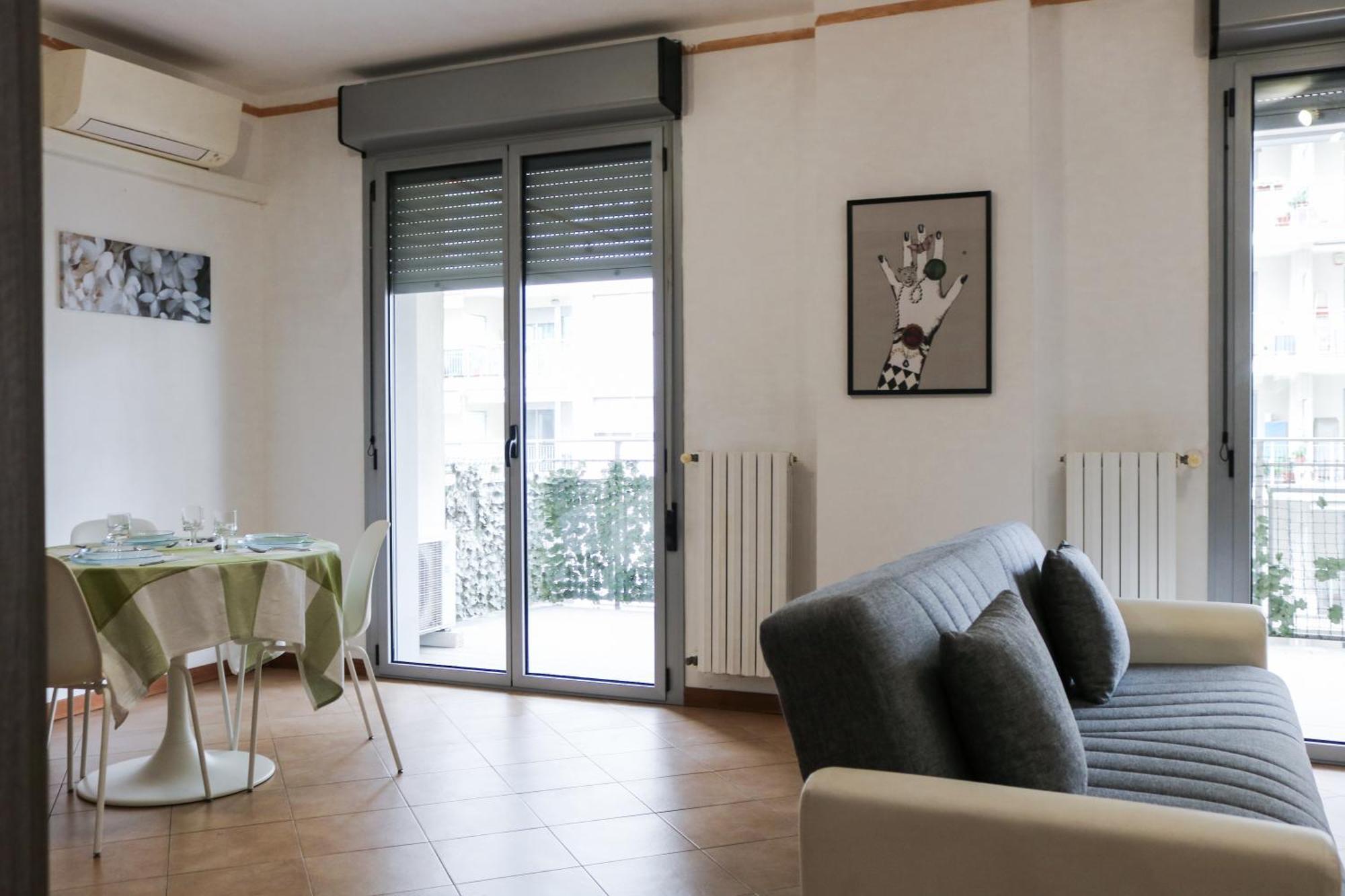 Urban Balcony Hideaway - 3 People Apartment Milan Luaran gambar